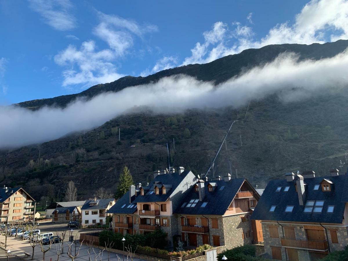 Appartamento Les Ares Esterri d'Àneu Esterno foto